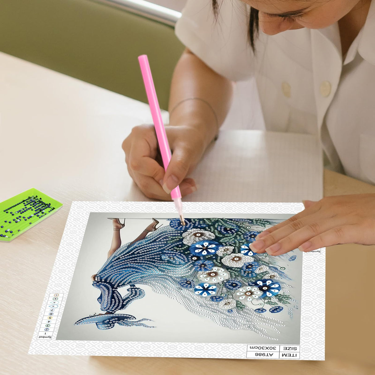 Diamond Art Painting Kit, Pretty Dress Fashion Ladies 5D DIY Special Shape Mosaic Crafts for Beginners and Adults, can be gifted to family and friends, great for decorating home and office walls Tontut