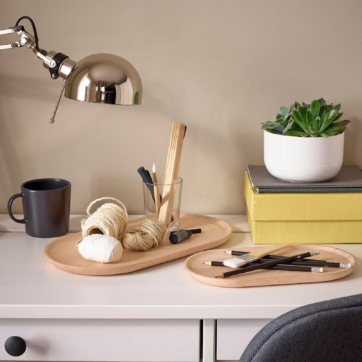 SMÖRLING Wooden Serving Tray, Set of 2 Beech Wood Serving Tray-Decorative Serving Trays Platter for Breakfast, Lunch, Dinner, Appetizers, Patio, Ottoman, Coffee Table, BBQ, Party –Great for Lap &Couch Haihomebest