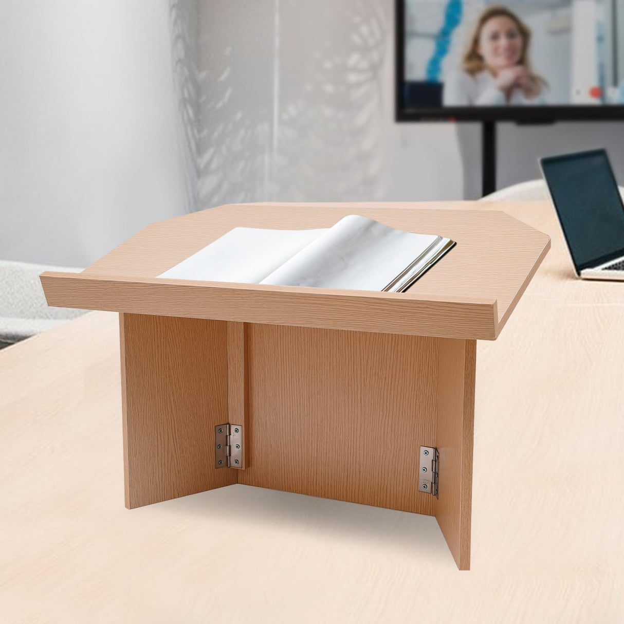 HOLMZCED Foldable Oak Podium Lectern - Portable Desktop Speaker Stand for Any Occasion HOLMZCED