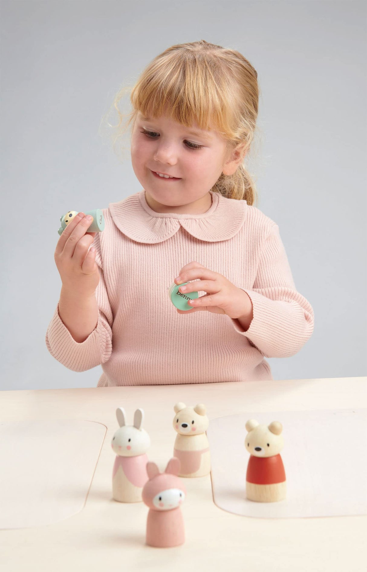 Tender Leaf Toys - Bear Tales - Wooden Dollhouse Add-on Dolls Playset, Figures of 3 Pcs Bear Family for Children - Inspires Endless Imaginative Play - Age 3+ Tender Leaf Toys