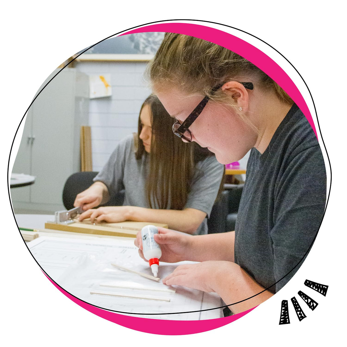 Pitsco Education True Scale House Framing Kit, Balsa Wood Model Home with Standard Two-Bedroom Layout and Truss or Hipped Roof, Dimensioned Lumber, DIY Model House Kit for Ages 14 and up Pitsco Education