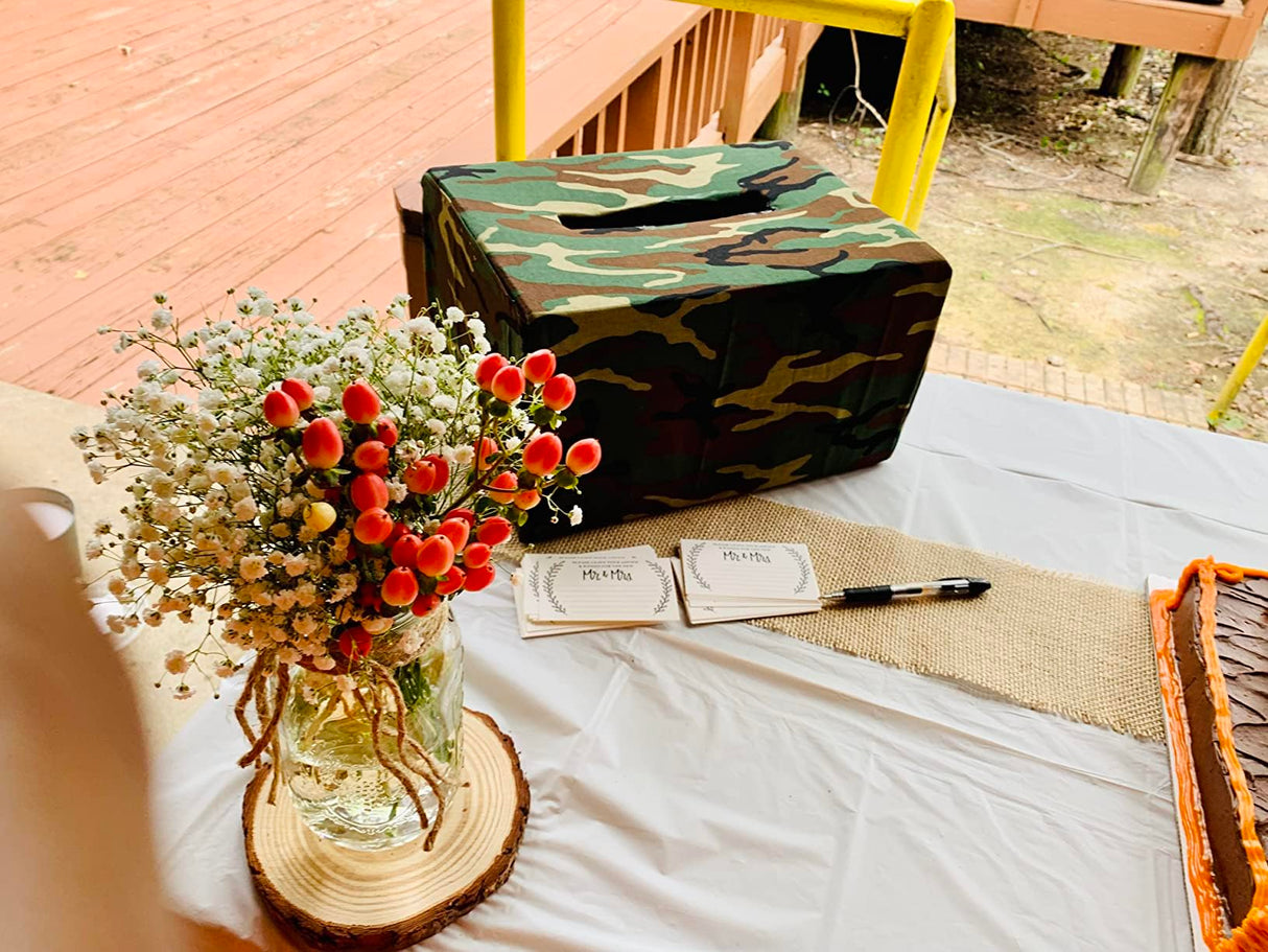 Joyavo Natural Wood Slices 4 Pcs 6-7 Inches Craft Wood Kit Wooden Circles Unfinished Log Wooden Rounds with Barks for Arts Crafts Wedding Christmas DIY Projects Coasters Joyavo