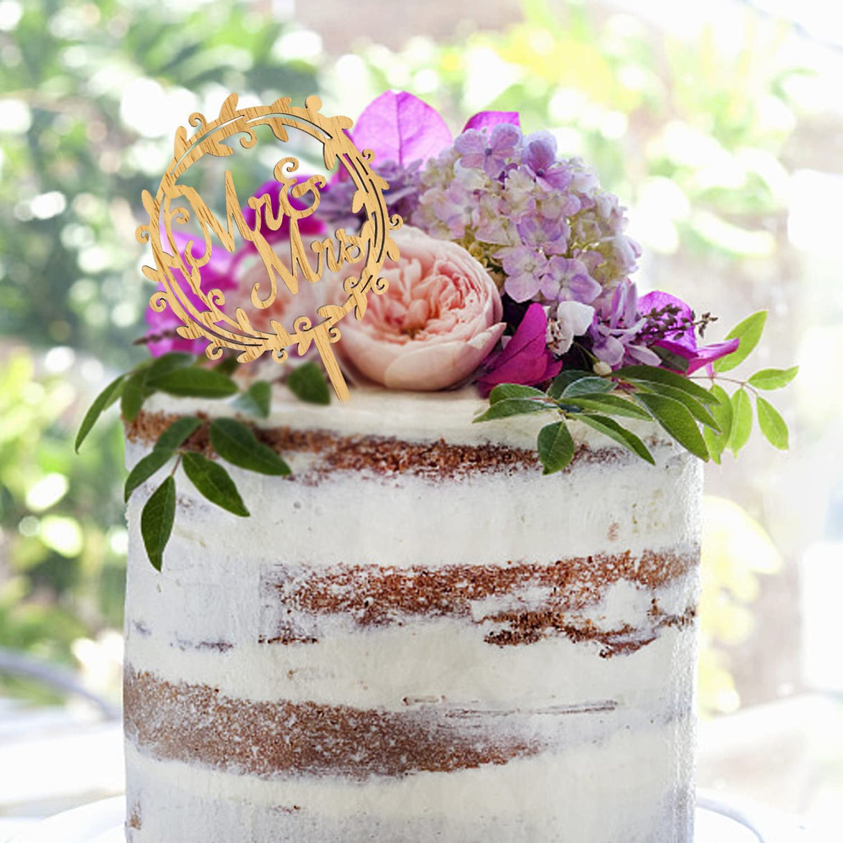 yueton Mr & Mrs Wooden Cake Topper, Chic Rustic Style Wedding Engagement Cake Topper, Mr and Mrs Wreath Cake Decoration, Wedding Anniversary Party Supplies - with a Gift Box yueton