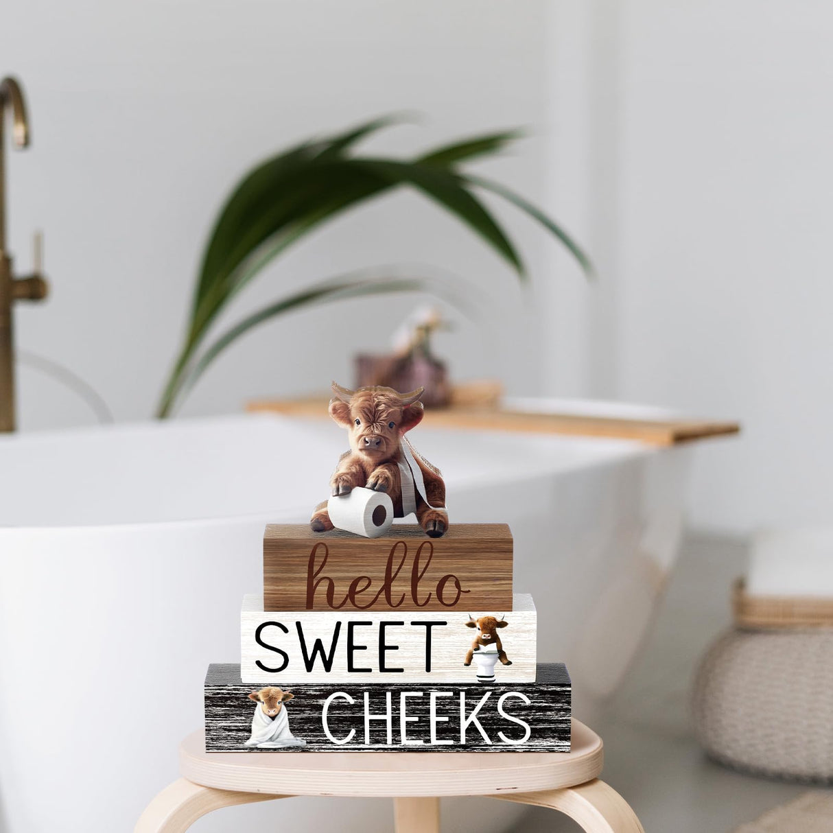 Cinnvoice 4 Pcs Christmas Highland Cow Bathroom Decor Farmhouse Bathroom Decoration Western Hello Sweet Cheeks Table Centerpiece Cinnvoice