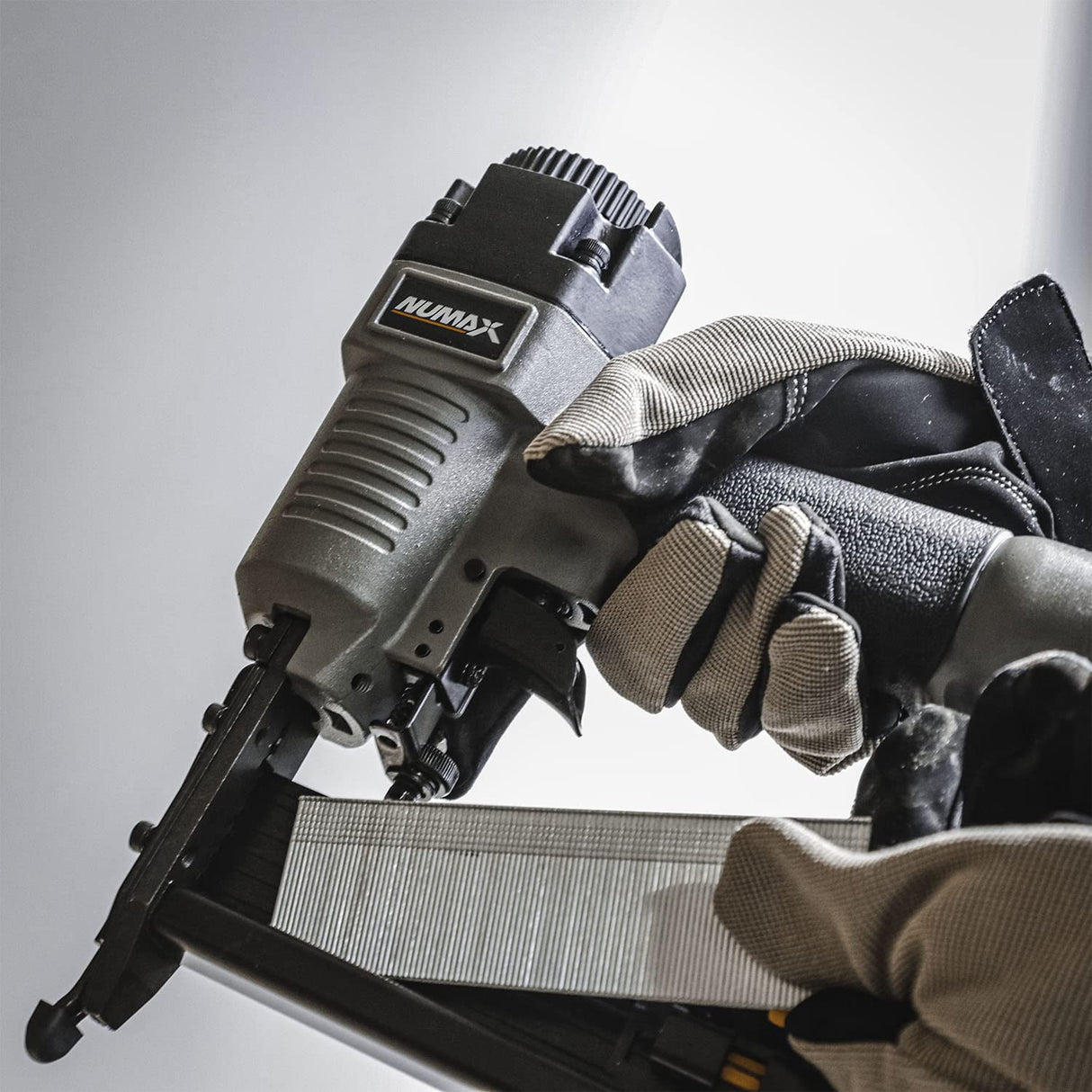 NuMax S2-118G2 Pneumatic 2-in-1 18-Gauge 2" Brad Nailer / Stapler NuMax