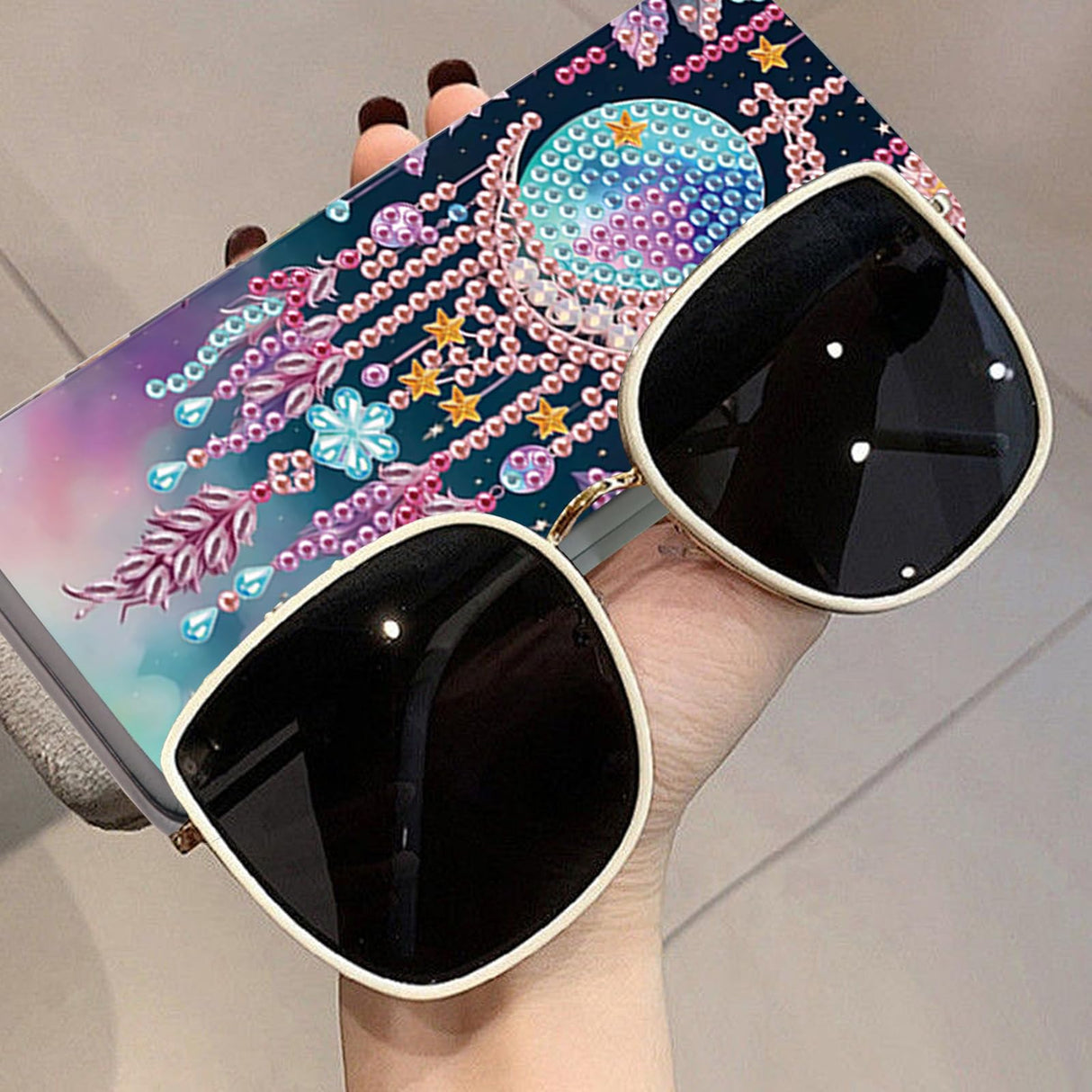 JZHYOAN 6.3×2.67×1.3 Inch Handmade 5D Diamond Art Kit DIY Diamond Painting Glasses Case Travel Sunglasses Holder Portable Storage Box Eyeglass Storage Box for Gift Giving Office Multi-Scenes JZHYOAN