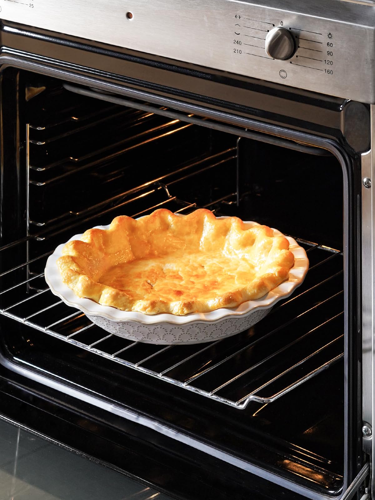 LE TAUCI Pie Pans for Baking 9 Inch, Ceramic Pie Plate for Apple Pie, Round Baking Dish Oven Safe, Embossment Housewarming Wedding Present - 36 OZ, Set of 2, Fireworks + Honey Comb, Arctic White LE TAUCI