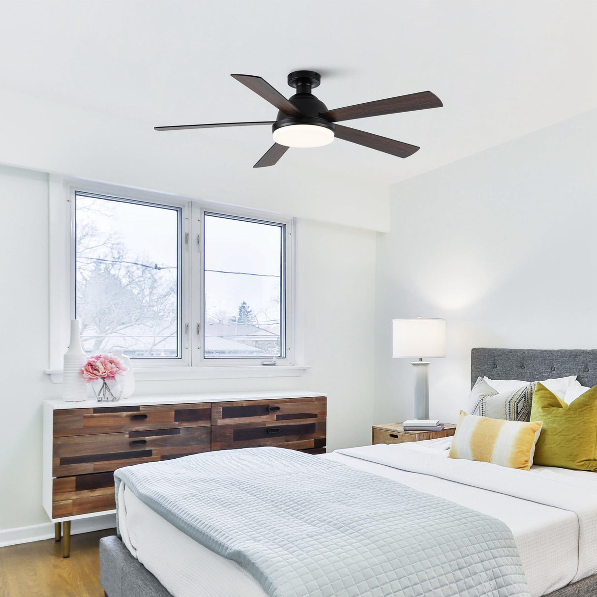 ELEVARAWOOD Black Ceiling Fan with Light, 52 Inch Outdoor Ceiling Fans with Lights and Remote, Modern Indoor Bedroom Ceiling Fan Noiseless, Reversible Blades, DC Motor ELEVARAWOOD