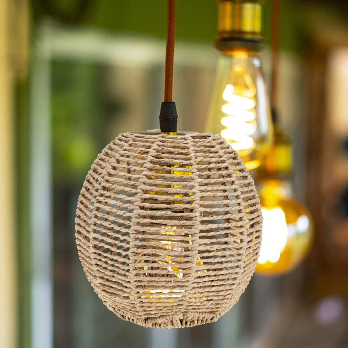 4Pcs Rattan Lamp Shade, Woven Pendant Lamp Shade, Wicker Drum Lamp Shade, Small Woven Lampshade for Floor Lamps, Pendant Light, Chandelier, Desk lamp, Wall Sconces Light Fixture Replacement STOBAZA