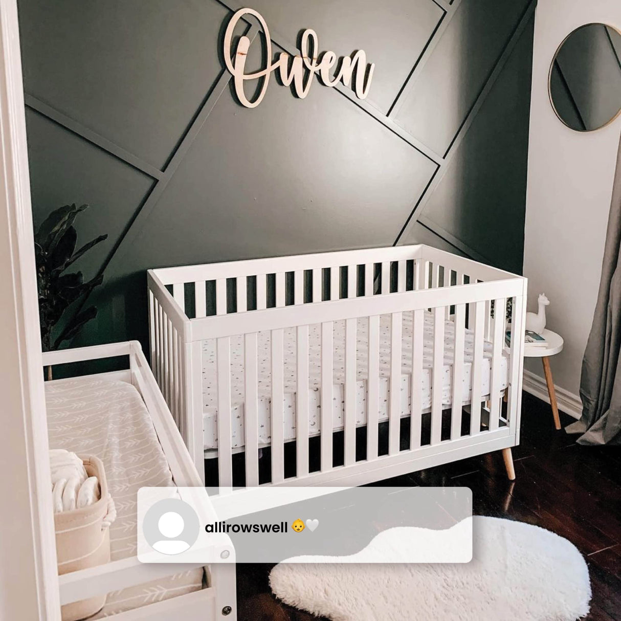 Delta Children Essex 4-in-1 Convertible Baby Crib, Grey with Natural Legs Delta Children