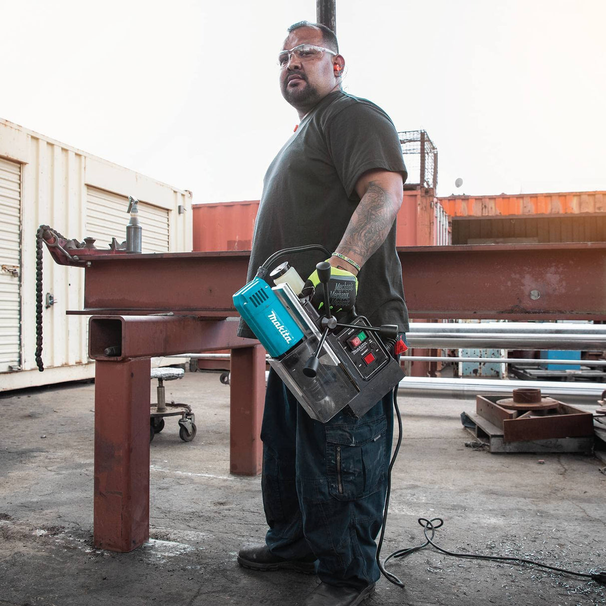 Makita HB350 1-3/8" Magnetic Drill Makita