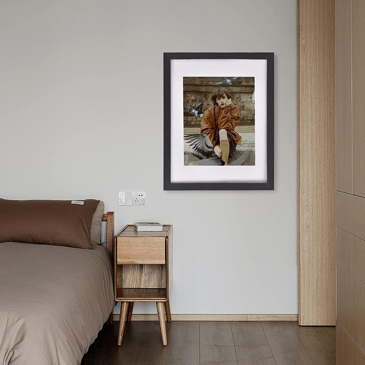 pojah 8x10 Picture Frame Set of 4,Black Photo Frame with Mat Display Pictures 5x7 or 8x10 Without Mat,PVC Glass,for Wall Home Office Décor pojah