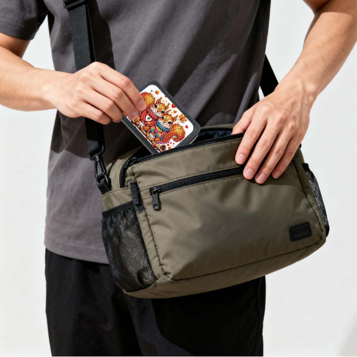 JISHSHAY Diamond Painting Credit Card Holder Squirrel Diamond Art Credit Card Wallet Squirrel Gem Art Wallet Gem Painting Coin Purse Mosaic Kits for Adults Billfold Animal Embroidery Kit Billfold JISHSHAY