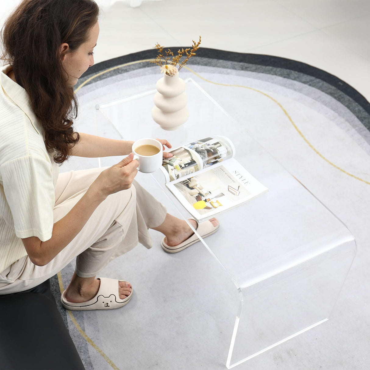 HOMCOM 0.6" Thick Acrylic Coffee Table, 39.25" Long Rectangle Waterfall Coffee Table, Clear HOMCOM