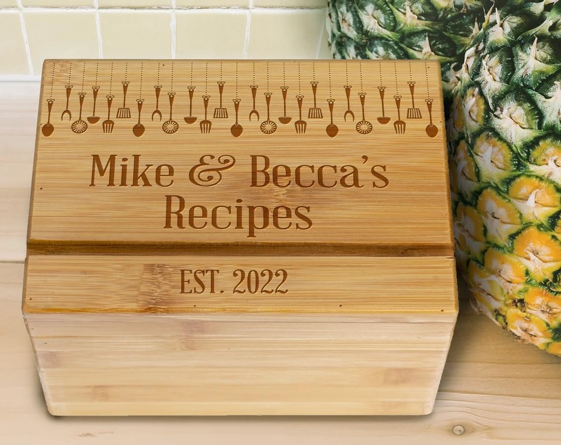 Personalized Recipe Box, Family Wood Recipe Box, Wedding Gift, Gift for newlywed, Custom Wooden Recipe Box, Engraved Recipe Box Kitchen Gift American Sign Letters