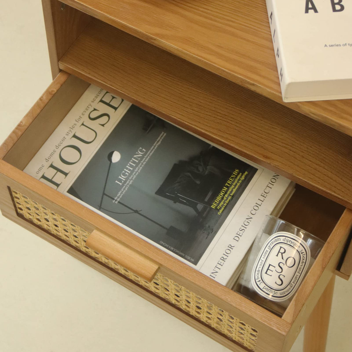 MaxSmeo Mid Century Modern Nightstand with Drawer, Small Nightstand Bedside Table, Brown Rattan Nightstand, Wood End Table for Bedroom, Living Room (Brown) MaxSmeo