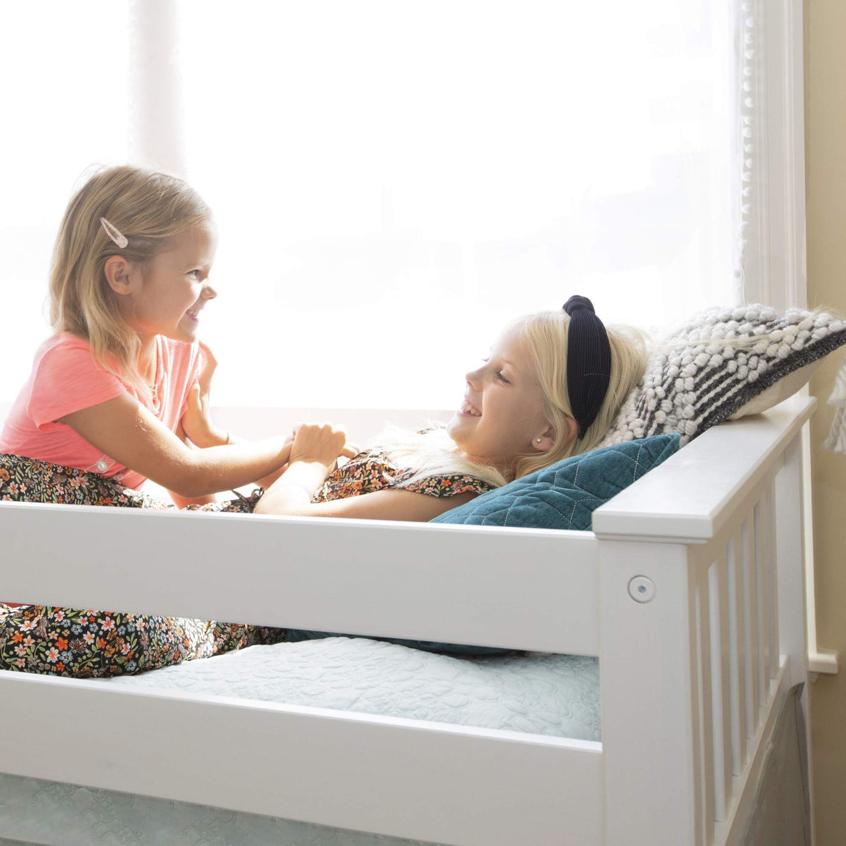 Max & Lily Low Loft Bed, Twin Bed Frame For Kids, White Max & Lily