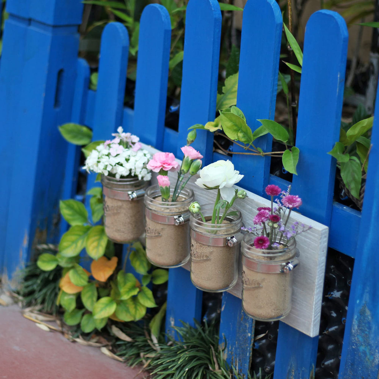 Besuerte Rustic Antique Mason Jar Organizer Hanging Wall Holder for Home Decor, Bathroom, Kitchen, Office, Farmhouse with 4-Jar,Gray Besuerte