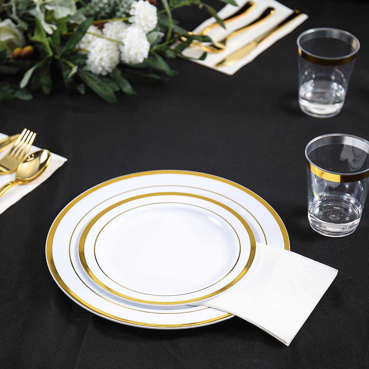 Vplus 400 Pack Premium Quality Guest Towels Disposable Dinner Napkins Soft, Absorbent, Party Napkins for Wedding Reception,Parties, Dinners or Catering Events,and Everyday Use (White, 400) Vplus