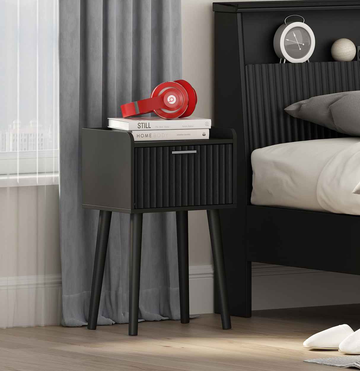 LAATOOREE Nightstand Set of 2, Small Bed Side Table with Fluted Door, End Table with Solid Wood Legs, Mid-Century Bedside Table for Bedroom Small Space LAATOOREE