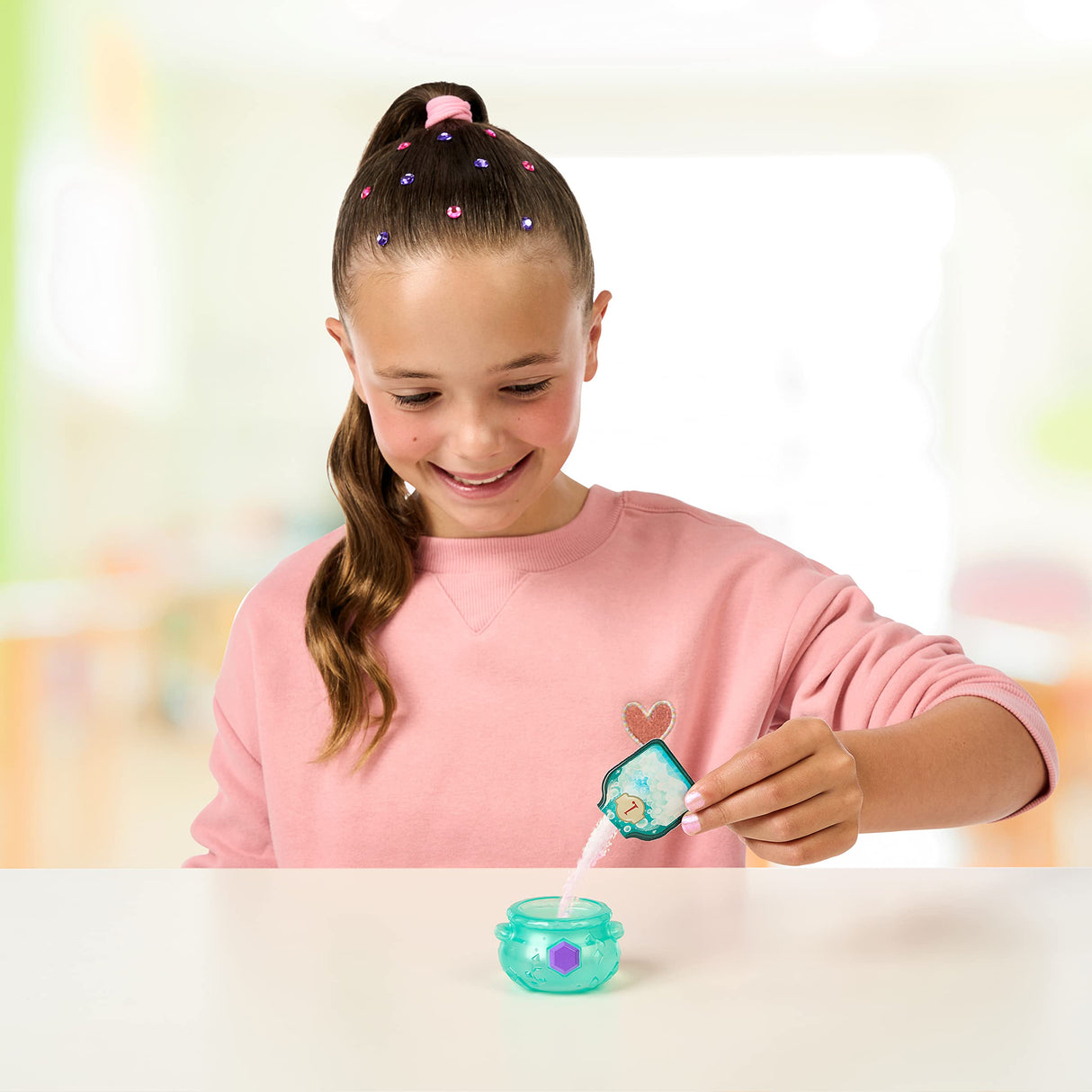 Magic Mixies Magic Potions Truck Playset. Transforms Into A Potion Shop. Create 3 Spells and Potion Surprises for Your Mixlings. Includes 1 Exclusive Mixling Magic Mixies