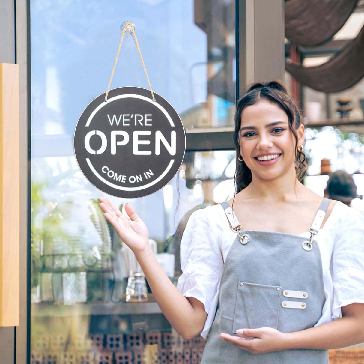 Ickimee 10 Pcs 12" Round Sublimation Door Hanger Blanks, Unfinished Metal Aluminum Circle Blanks for Sublimation Printing, Christmas Wall Hanging Ornaments, Welcome Door Sign with Rope for Heat Press Ickimee