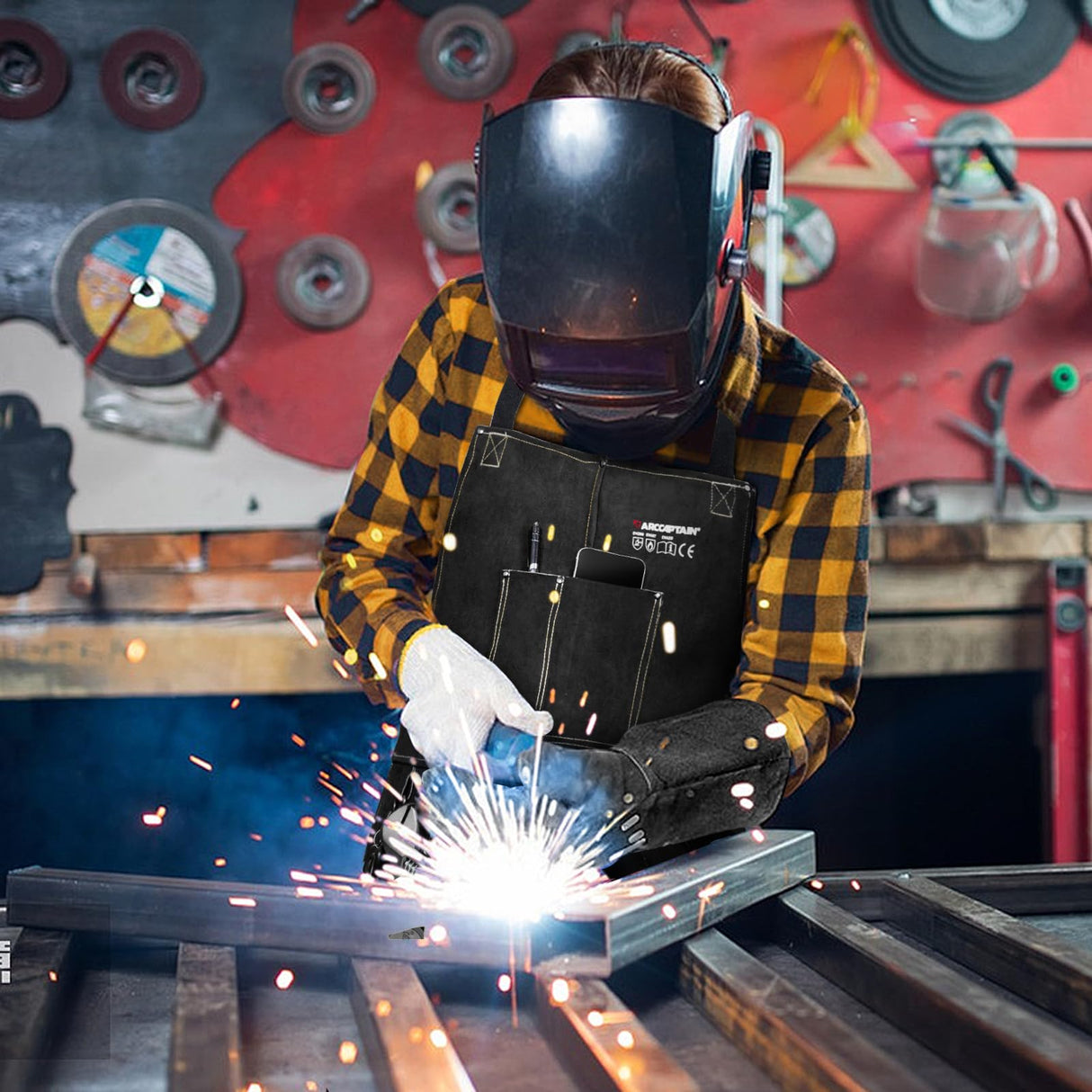 ARCCAPTAIN Leather Welding Work Apron 24" X 36" Heat Flame Resistant Cowhide Blacksmith Aprons with 6 Tool Pockets for Welders Men Women, Adjustable M to XXXL-Black ARCCAPTAIN