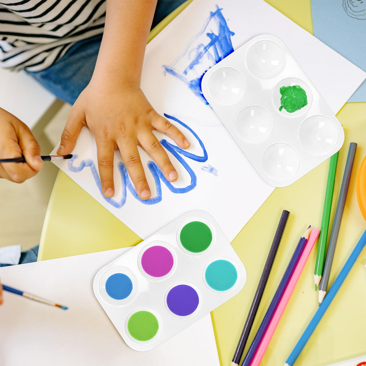 DLOnline 50 PCS White Plastic Watercolor Palette, 6 Well Rectangular Paint Palettes, Paint Tray Palettes, Paint Trays for Kids, for Painting, DIY Craft, Art Painting Class DLOnline