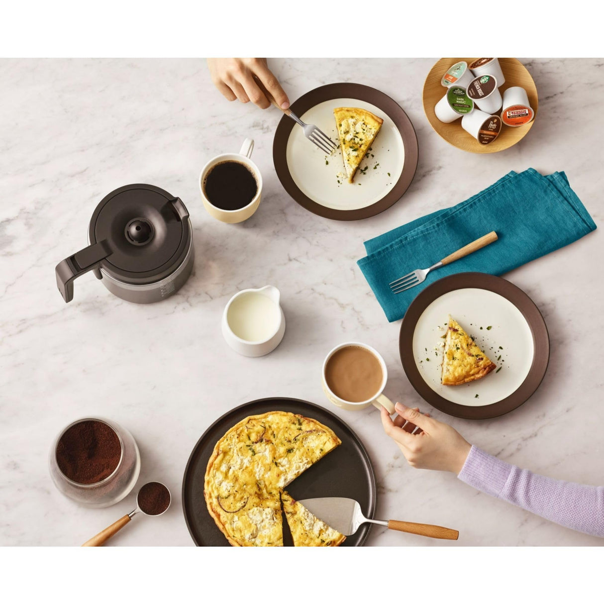 Keurig K-Duo Single Serve K-Cup Pod & Carafe Coffee Maker, with Multiple Brew Sizes, 60oz Removable Reservoir, Programmable Auto Brew Carafe, (Gen 1), Black Keurig