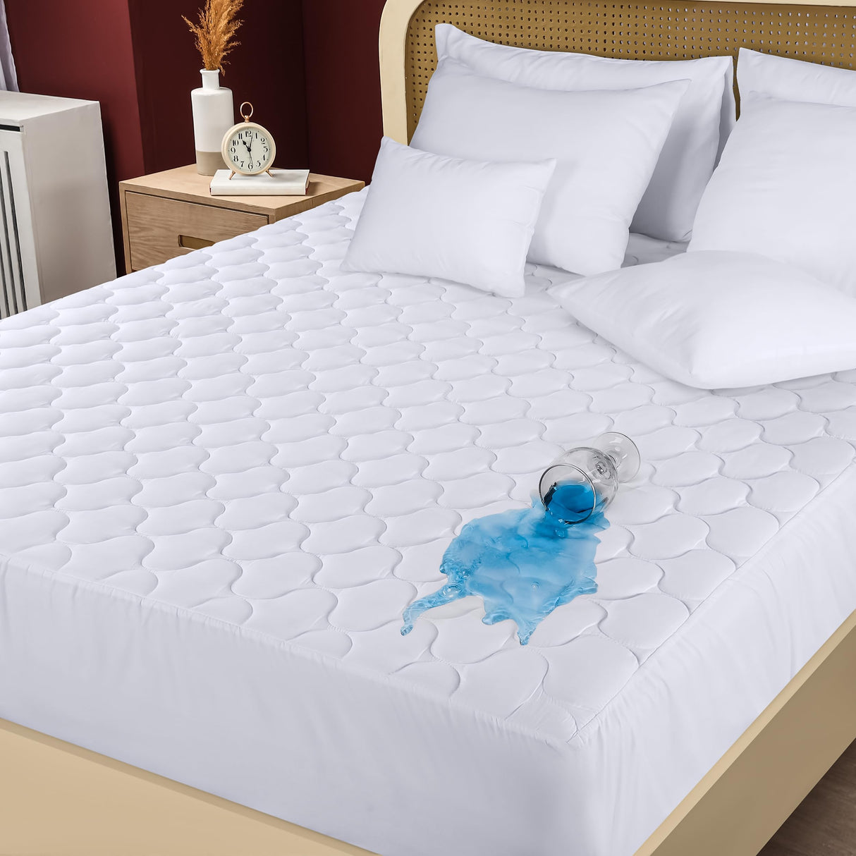 Utopia Bedding Waterproof Mattress Protector, King Mattress Pad, Quilted Fitted Cover Stretches up to 16 Inches Deep (White) Utopia Bedding