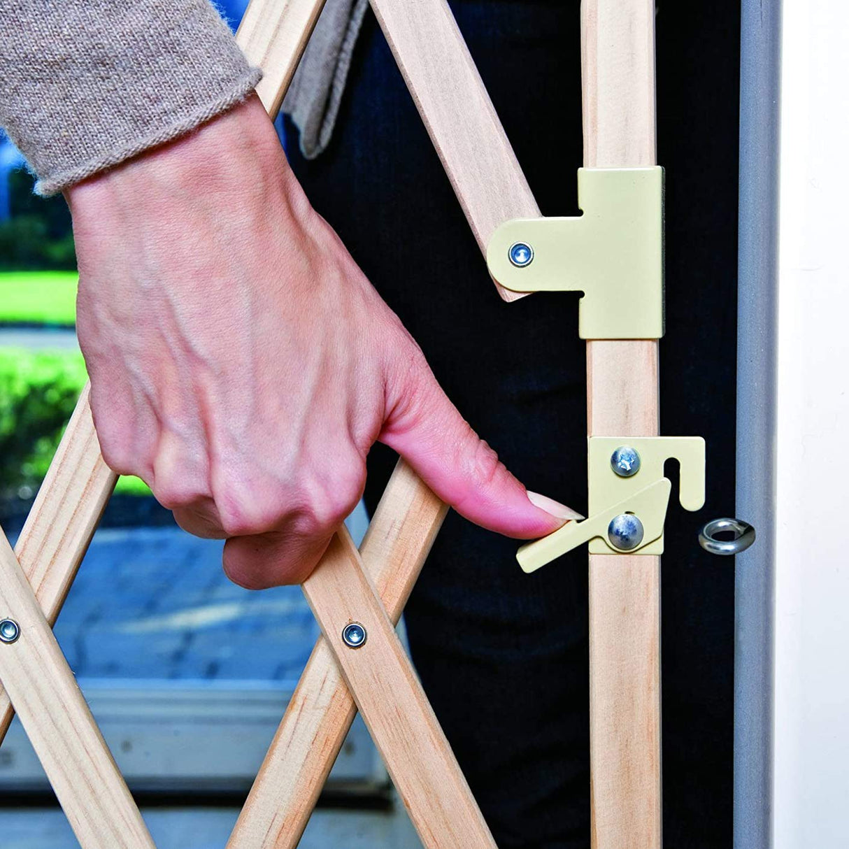 Evenflo Expansion Walk Thru Room Divider Gate Evenflo