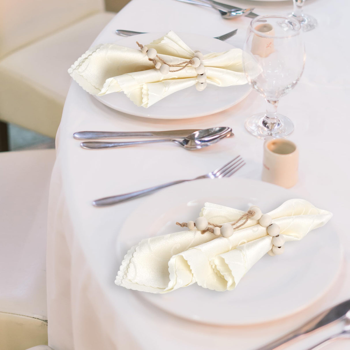 Yagoo Napkin Rings Set of 6, Handmade Farmhouse Wood Beaded Napkin Ring Set for Wedding, Banquet, Party, Dinner Table Decor (Natural) Yagoo