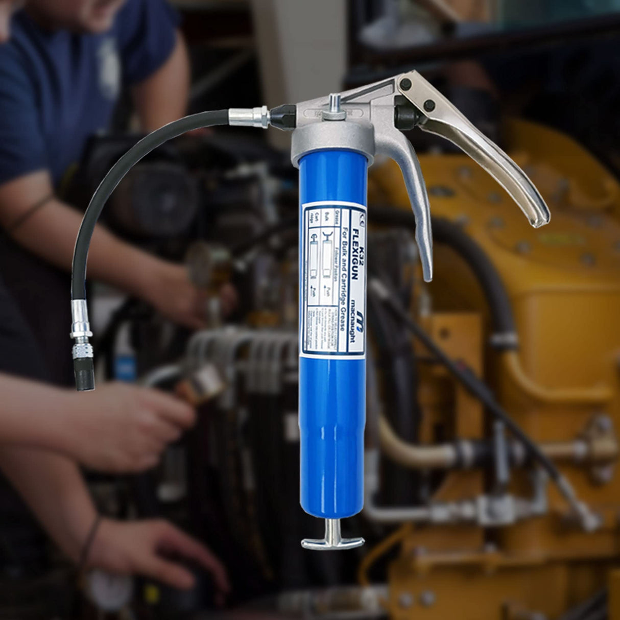 Macnaught Heavy Duty Pistol Grip Grease Gun with 10 Yr Warranty, Bulk fillable or 14oz. cartridge. 1/8 NPT Flex Connection x 12″ long, KY Supergrip three-jaw high-pressure coupler. No leak connection Macnaught