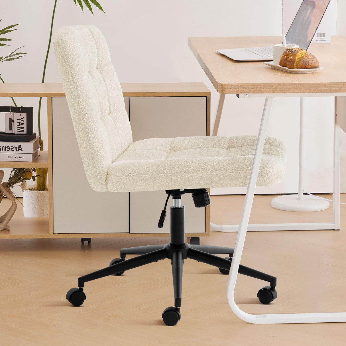 Furniliving Wide Desk Chair, Faux Fur Upholstered Office Chair with Wheels, Adjustable Accent Chair with Thicken Seat, Computer Chair for Living Room, Study Room, Home Office, IvoryWhite Furniliving