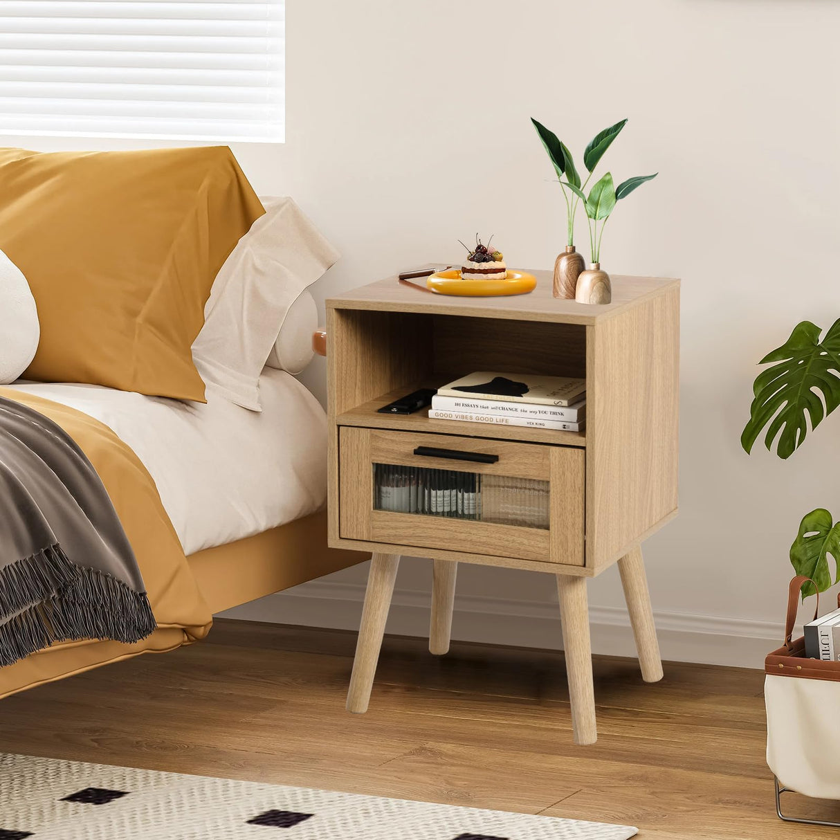 23inch Nightstand with Charging Station,2 AC outlets and 2 USB Ports, Mid Century Modern Nightstand, Bedside Tables for Bedroom, Natural Wood Side Table with Storage Drawer(Wood-1PCS) i-VTIES