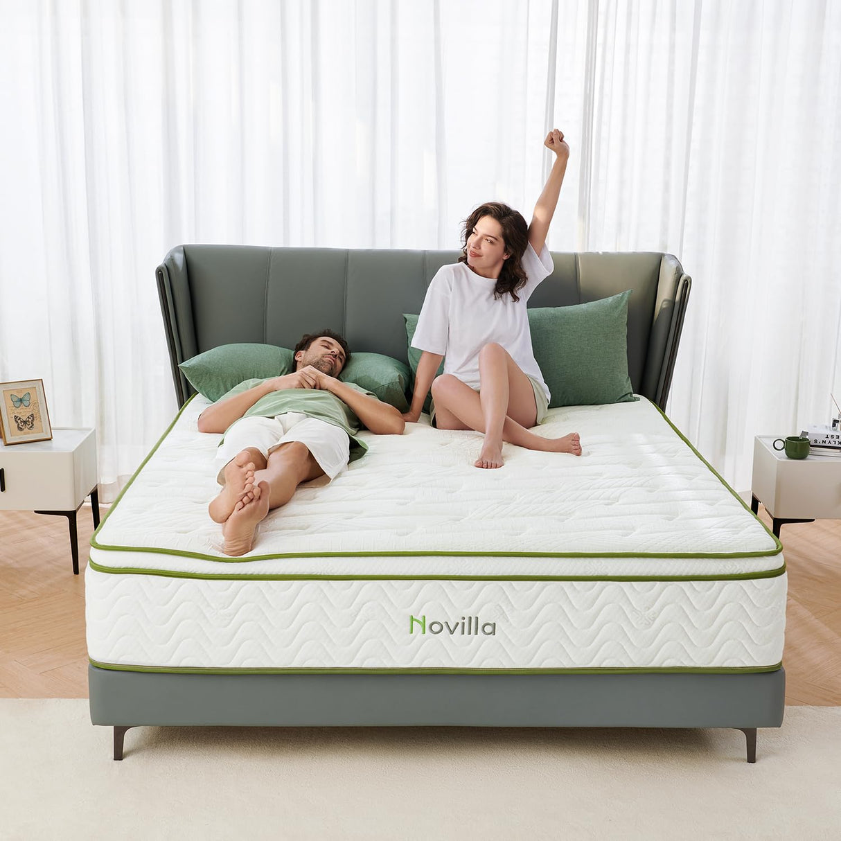 Novilla King Mattress, 12 Inch Hybrid Mattress with Gel Memory Foam & Pocketed Coil for Pressure Relief & Motion Isolation, Medium Soft King Bed Mattress in a Box, Amenity Novilla