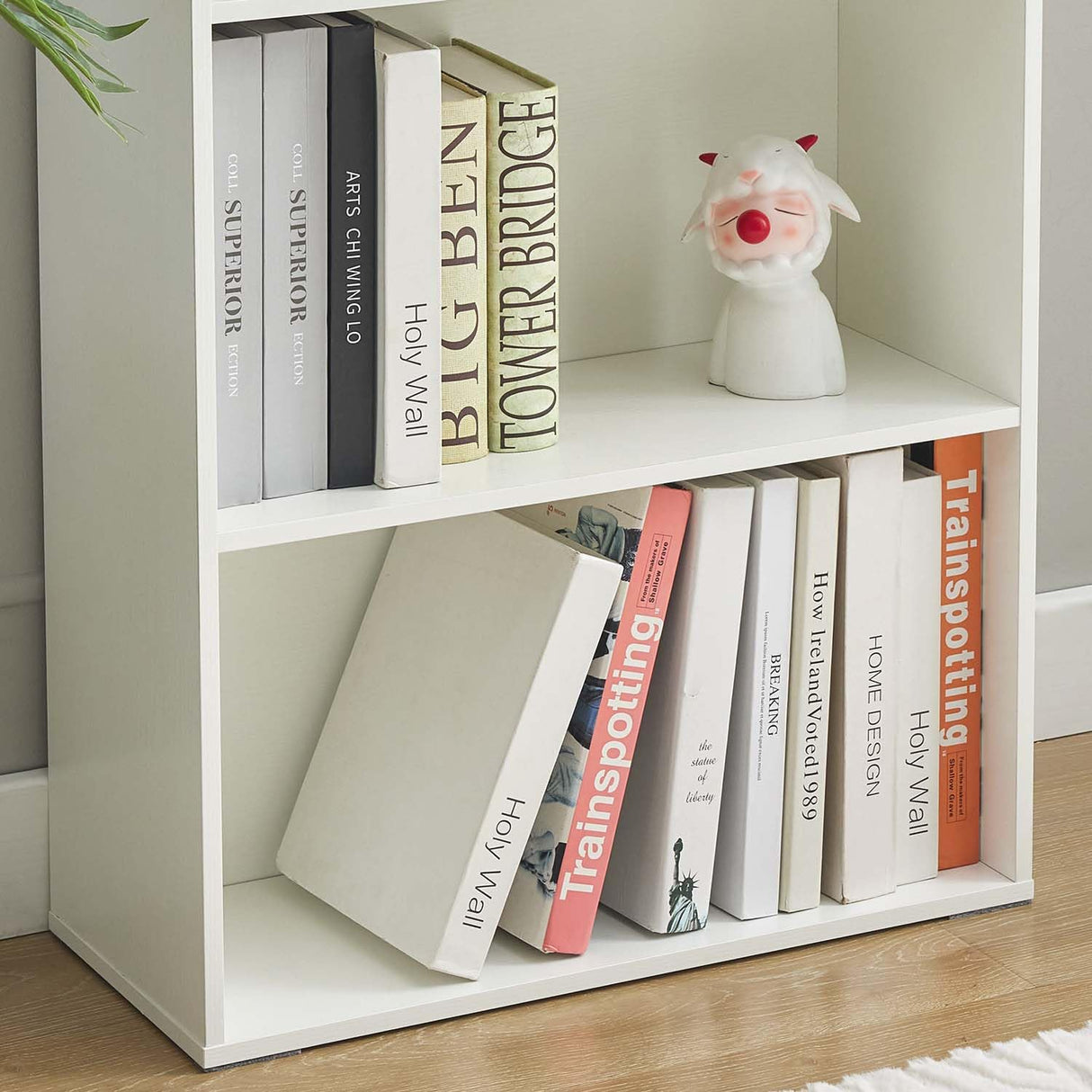 White 5-Tier Bookshelves for Living Room, Farmhouse Tall Bookcase with Doors, Wooden Bookshelf with Storage Cabinet and Shelves for Living Room, Home Office Stabrech