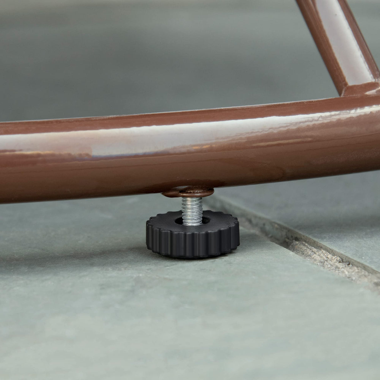 Outsunny Wicker Egg Chair, 360 Rotating Indoor Outdoor Boho Basket Seat with Cushion and Pillows for Backyard, Porch, Patio, Garden, Handwoven All-Weather PE Rattan, Steel Frame, Brown Outsunny