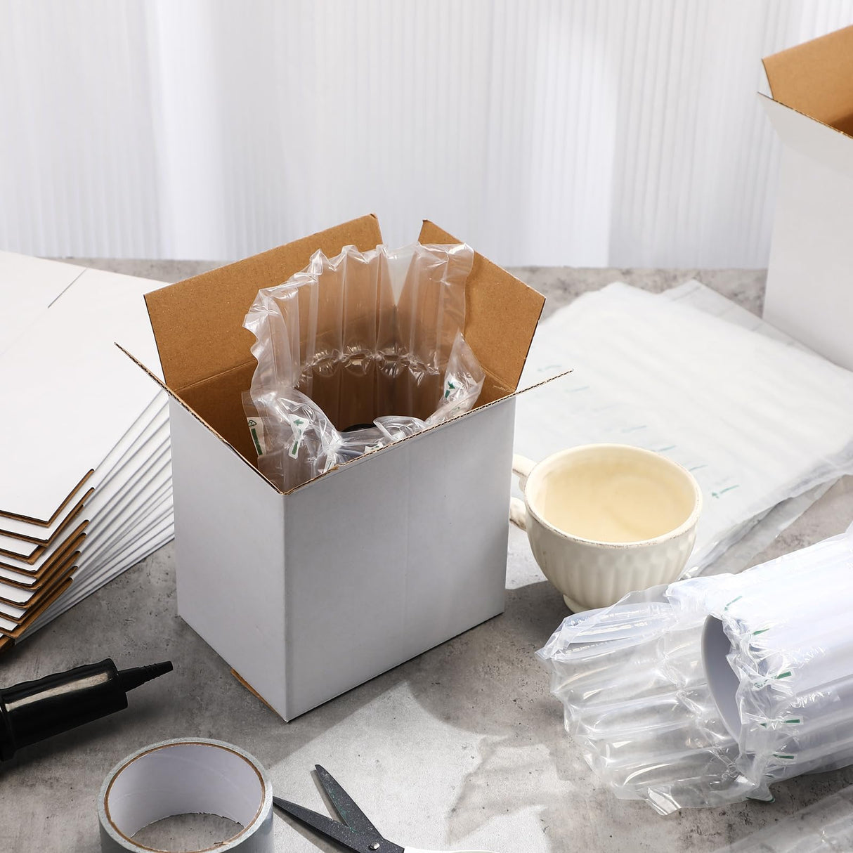 Weekgrat 25 Sets 6x4x6 Inches Mug Boxes for Gift, Small Shipping Cardboard Box with Bubble Pouch for 15oz Sublimation Coffee Mug Packaging Gift Box for Wrapping Shipping Storing Fragile Item (White) Weekgrat