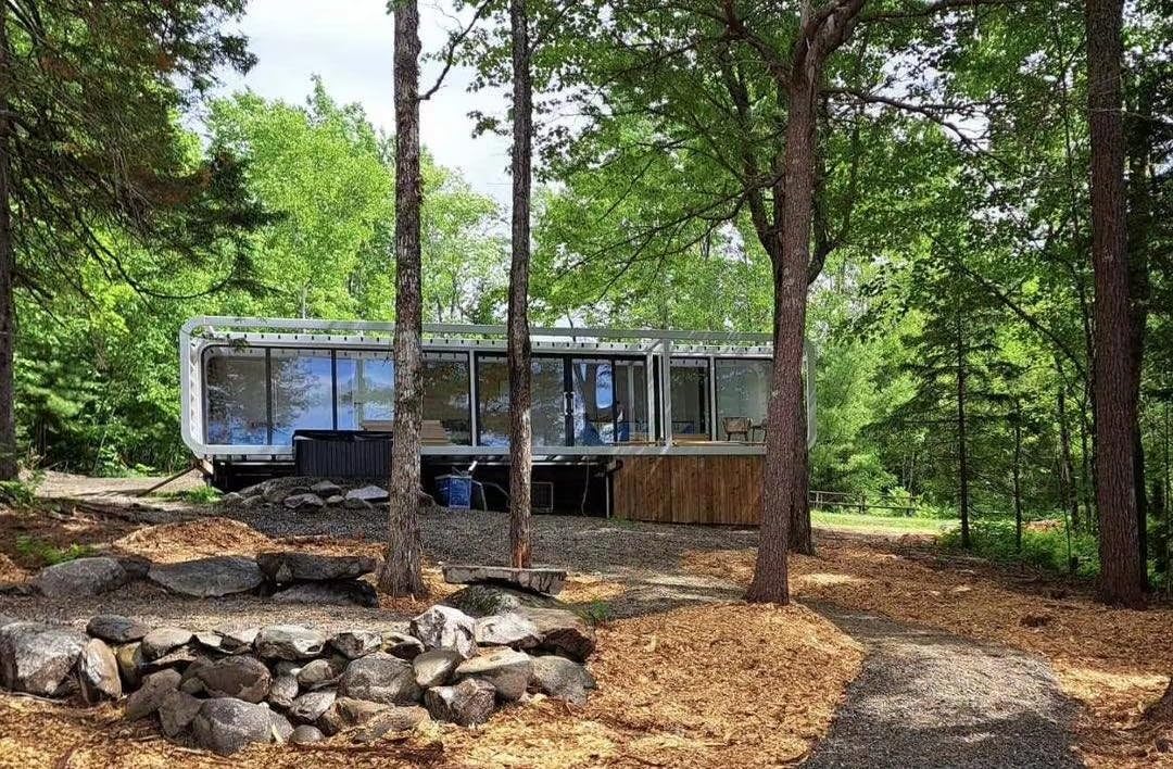 Apple Cabin House, Tiny Houses, Prefab Homes, Luxury Modern House, Equipped with Bedroom, Bathroom and Kitchen, Prefabricated Container House Designed Specifically, Expandable Container House Generic