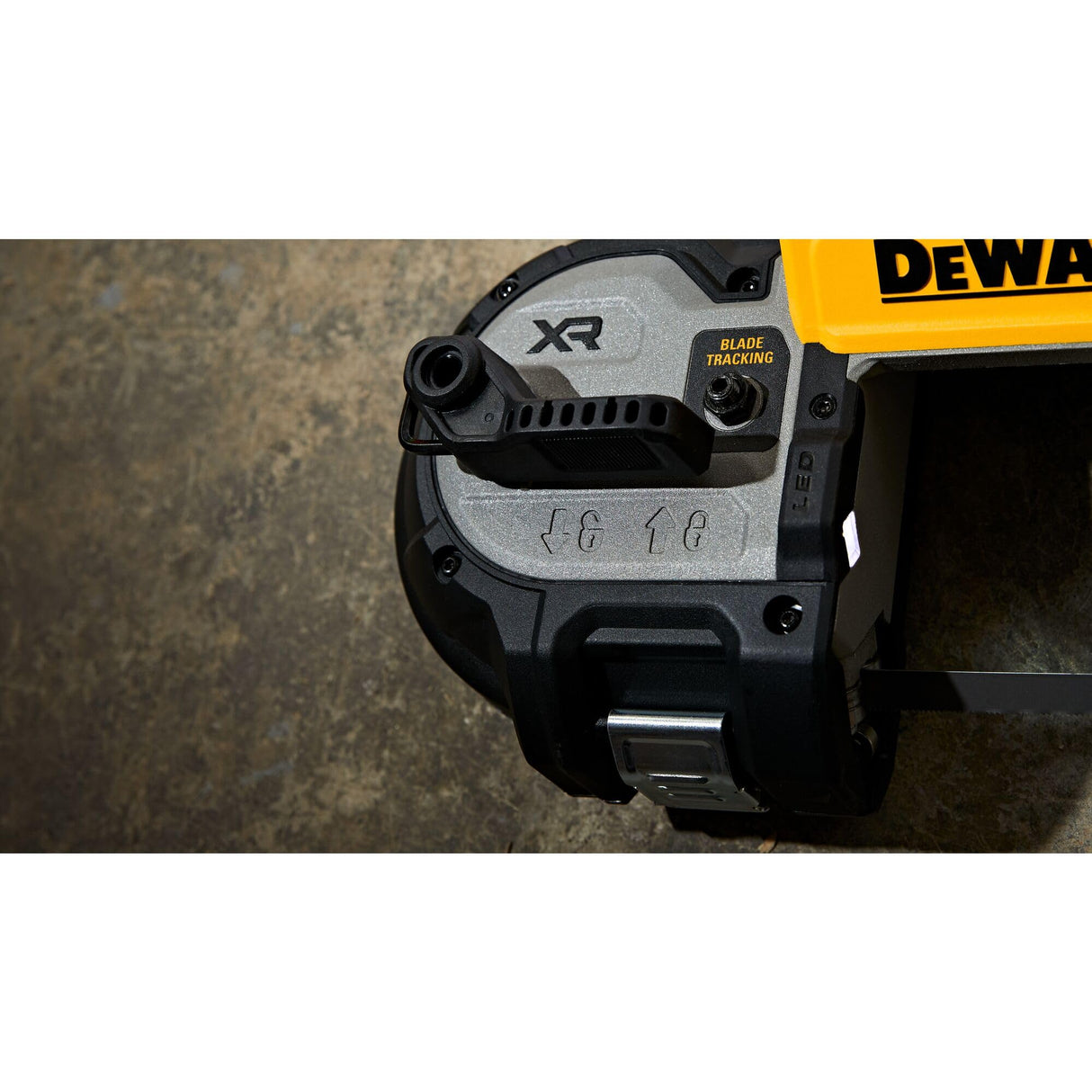 DEWALT 20V MAX XR Dual Trigger Bandsaw, Brushless Motor, Portable and Cordless, 3-3/8 Inch Cut Capacity, Bare Tool Only (DCS379B) DEWALT