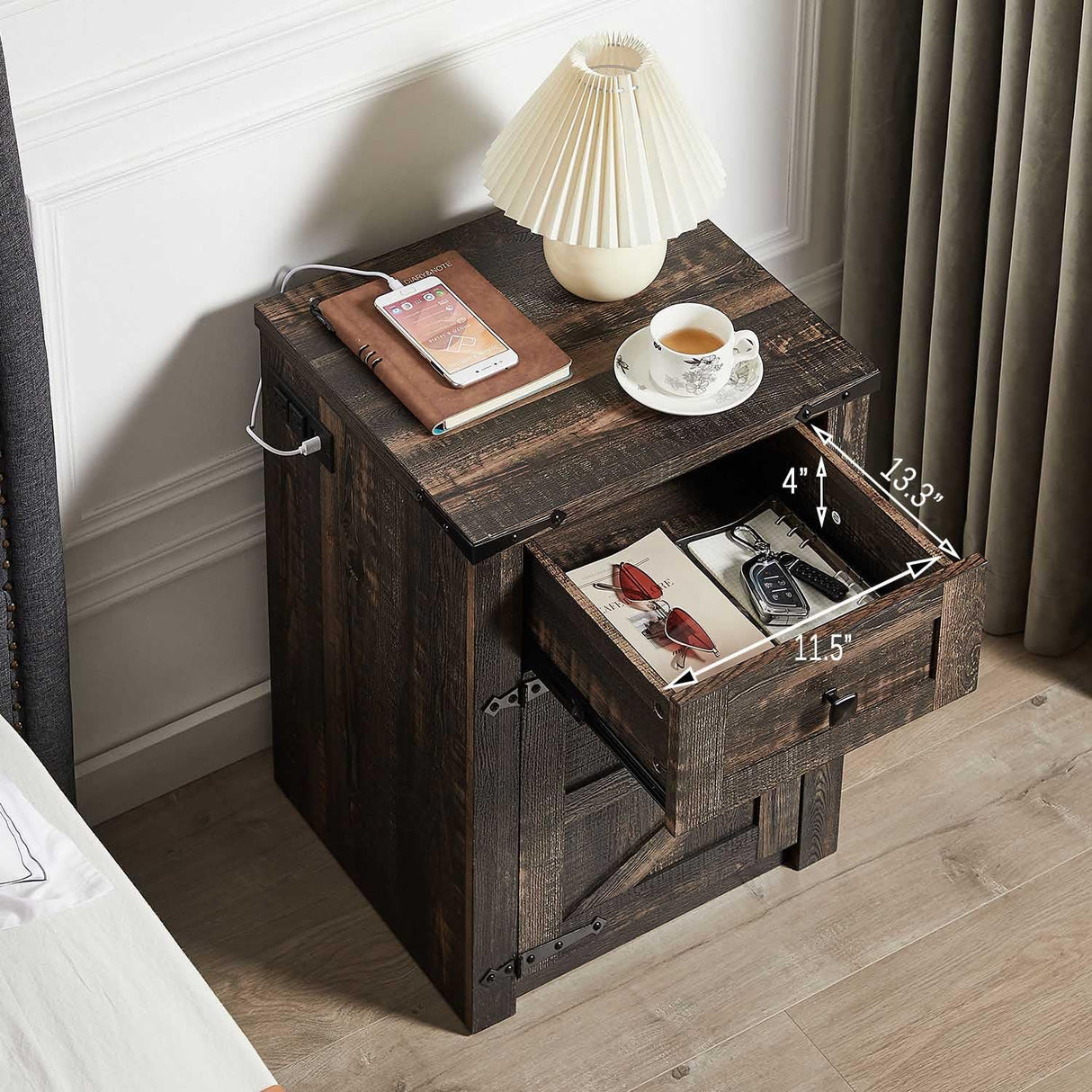 SOOWERY Nightstands Set of 2, Nightstand with Charging Station, Farmhouse End Table with Barn Door and Drawer, Rustic Wood Sofa Side Table for Bedroom, Living Room, Dark Rustic Oak SOOWERY