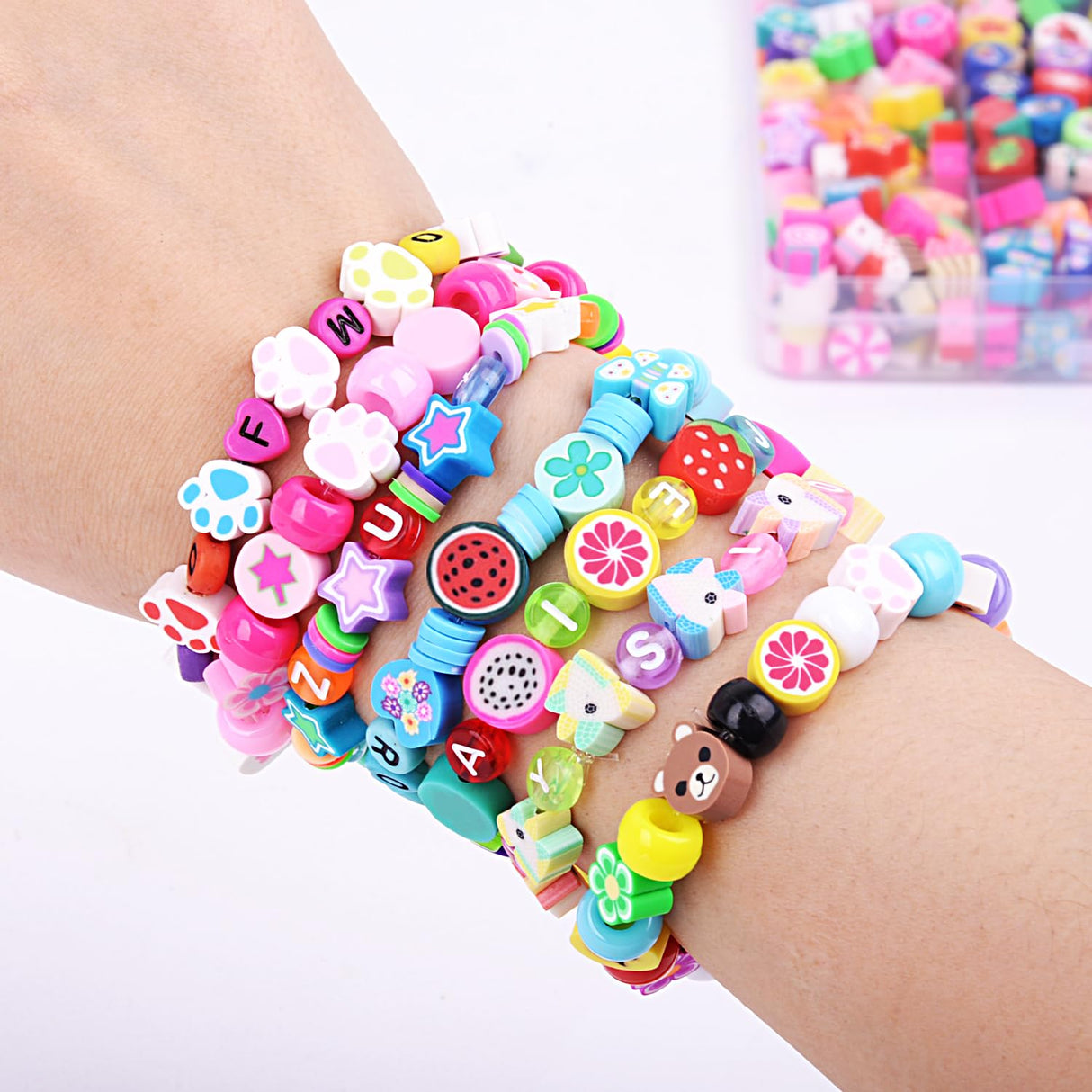 1000PCS Polymer Clay Beads Bracelet Making kit, 24 Style Cute Fun Beads Fruit Flower Animal Cake Butterfly Heart Beads Charms for Jewelry Necklace Earring Making DIY Accessories for Women Girls BBita