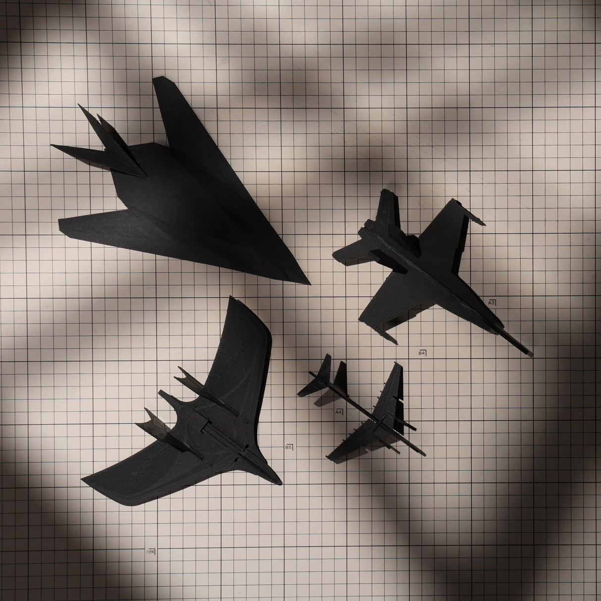 SainSmart Light Weight Filament 1.75mm, LW-PLA Low-Density Active Foaming 3D Printer Filament for RC Planes Drone Parts and Cosplay, Black PLA Filament, 1KG SainSmart