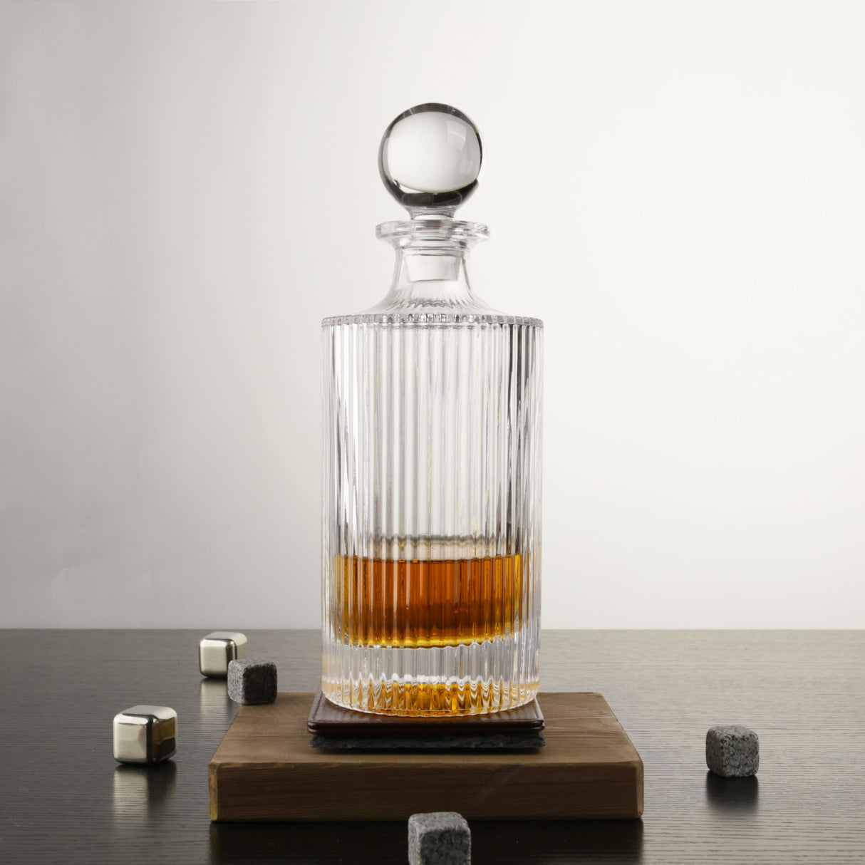 Whiskey Decanter and Glass Stopper 27 oz Square Decanter for Whiskey, Bourbon, Brandy, Liquor, and Rum QUEEN&STONE LEAD FREE