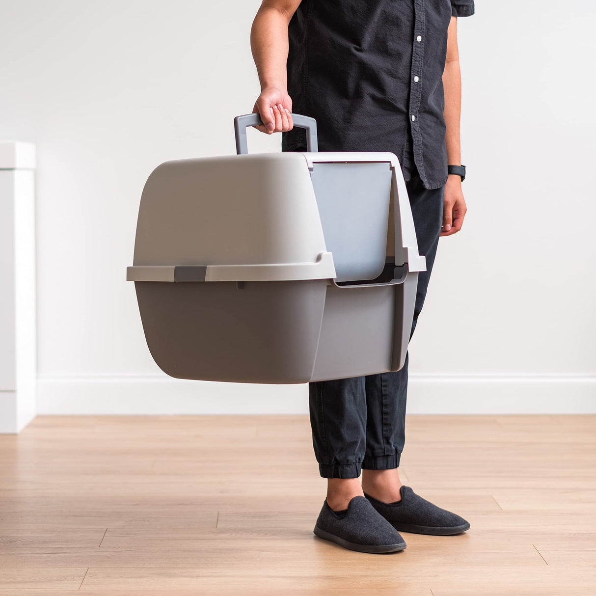 IRIS USA Jumbo Cat Litter Box Enclosure with Front Door Flap and Scoop, Hooded Kitty Litter Tray with Handle and Buckles for Portability and Privacy, Gray IRIS