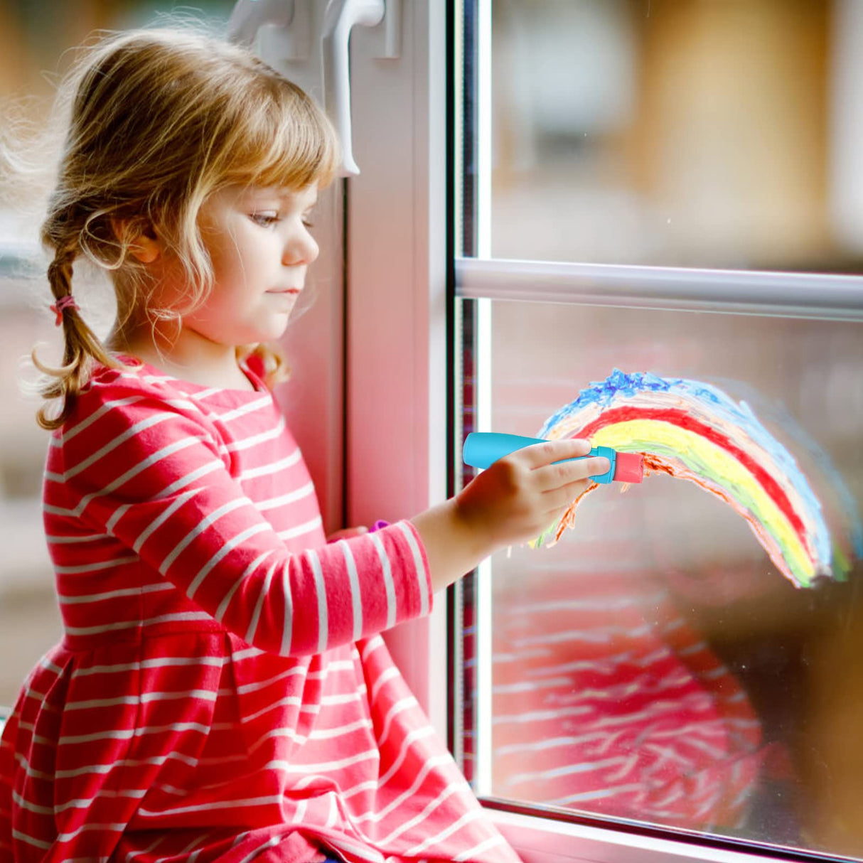 Windspeed Sidewalk Chalk Holder - 10 Pcs Railroad and Jumbo 1 Inch Plastic Holders for Kids, Teachers, Students, School, Office and Artists Windspeed