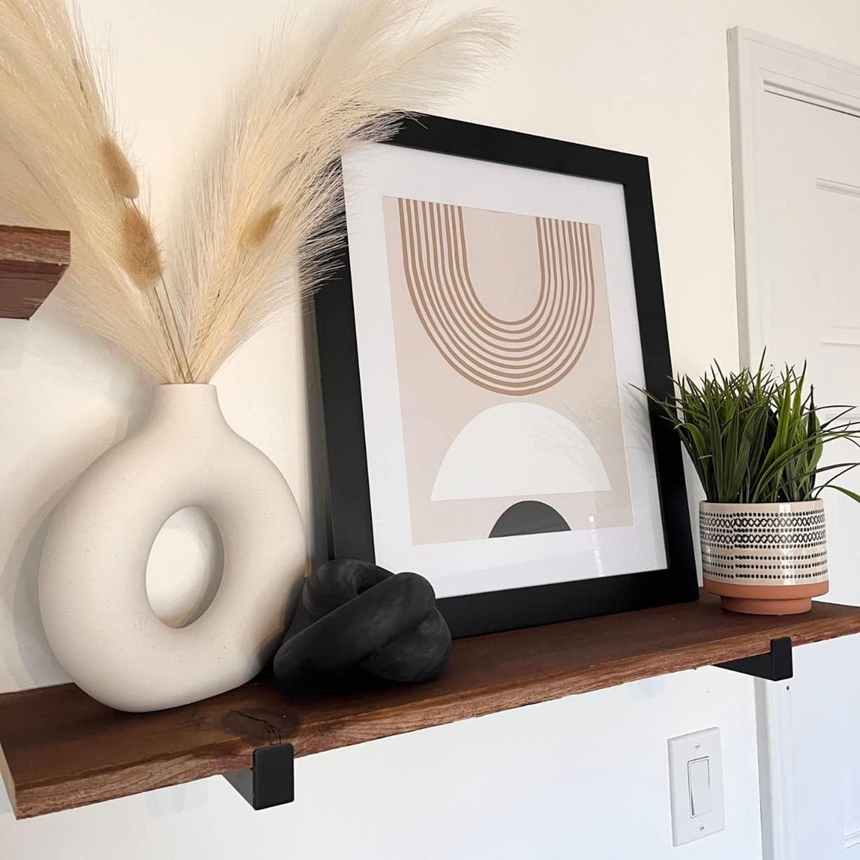 YiLiiod Wooden Knot for Coffee Table Decor Shelf Decor Boho Home Decor Statues, Modern Farmhouse Bookshelf Decorative Objects Wood Chain Link for Living Room- Black YiLiiod