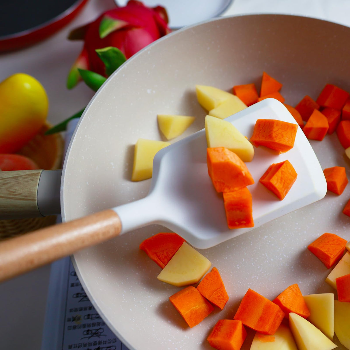 KLAQQED 2Pcs Spatula Silicone Spatula Set Turner Kitchen Spatulas Silicone Heat Resistant for Nonstick Cookware Rubber Wok Spatula, Plastic Spatula Silicone for Cooking Use Kitchen Utensils Set White KLAQQED