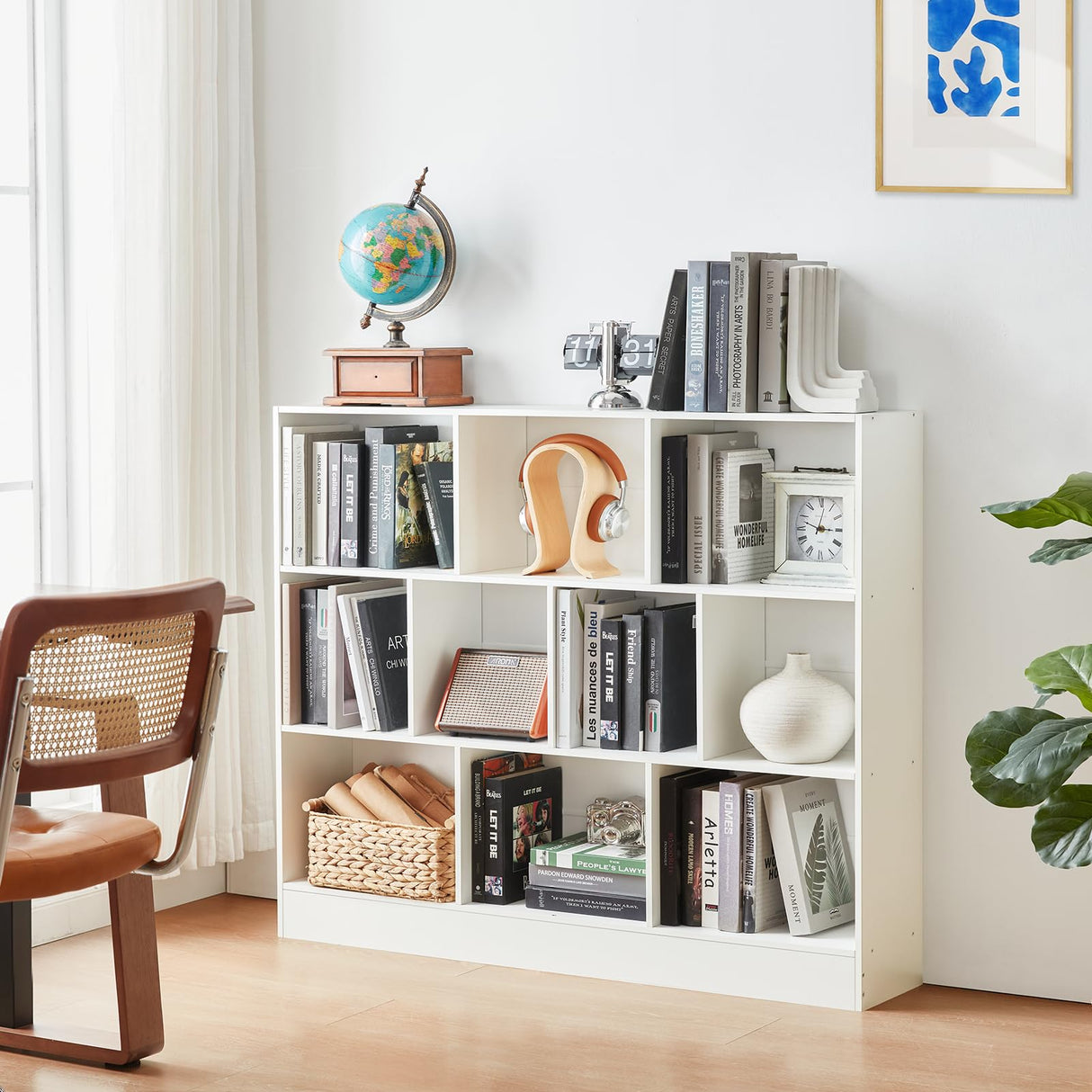 YAHARBO White 10 Cube Bookshelf,3 Tier Modern Horizontal Bookcase,Wooden Low Book Shelf Display Storage Cabinet with Base,Floor Standing Short Bookshelves Open Organizer for Bedroom,Living Room,Office YAHARBO